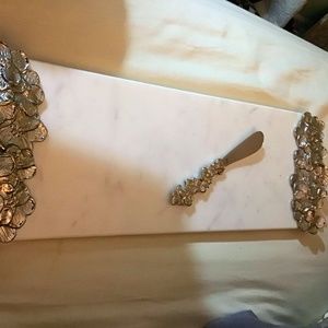 NEW White Marble Silver Orchard Gorgeous Cheese Tray 17.5” Longwith Silver Knife